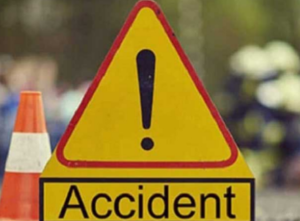 Chitradurga-Accident in Holalkere Bus Hits Bike Four Members Died  saaksha tv