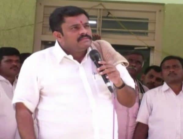 H D Kumaraswamy