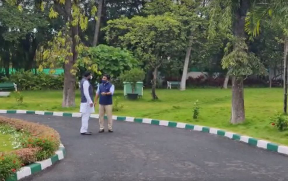 Minister B Sriramulu Saakshatv