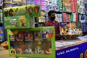 Bursting green crackers