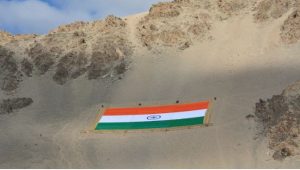 India's largest Khadi flag unveiled  Saaksha Tv