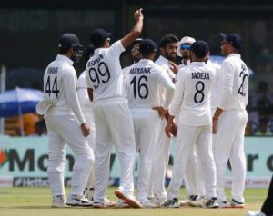 slvsind test match 16-wickets-first-day-highest-ever-pink-ball-test saaksha tv