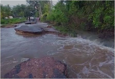 Heavy Rain Holiday for schools and colleges across Gadag district saaksha tv