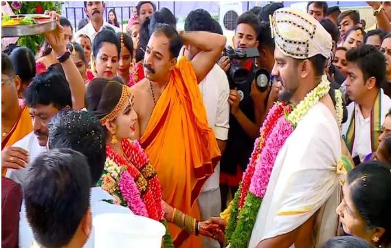 ಹೊಸಜೀವನಕ್ಕೆ ಕಾಲಿಟ್ಟ ಬಿಗ್‍ಬಾಸ್ ಖ್ಯಾತಿಯ ರ್ಯಾಪರ್ ಜೋಡಿ..