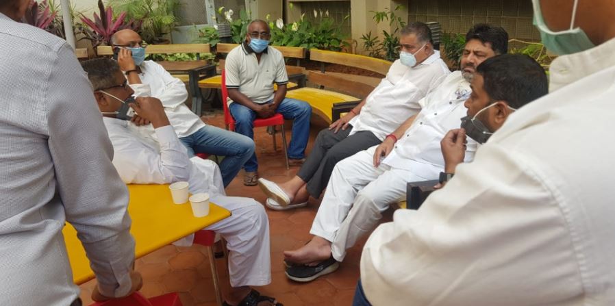 ಕಾಂಗ್ರೆಸ್ ಹಿರಿಯ ನಾಯಕ ಎಂ.ವಿ ರಾಜಶೇಖರನ್ ನಿಧನಕ್ಕೆ ಕೆಪಿಸಿಸಿ ಅಧ್ಯಕ್ಷ ಡಿಕೆ ಶಿವಕುಮಾರ್ ಸಂತಾಪ…