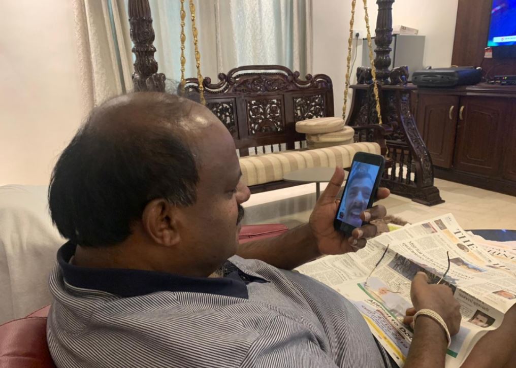 ಮಂಡ್ಯ, ತುಮಕೂರು ಜಿಲ್ಲೆಯ ಶಾಸಕರೊಂದಿಗೆ ಎಚ್ಡಿಕೆ ವಿಡಿಯೋ ಕಾನ್ಫರೆನ್ಸ್…