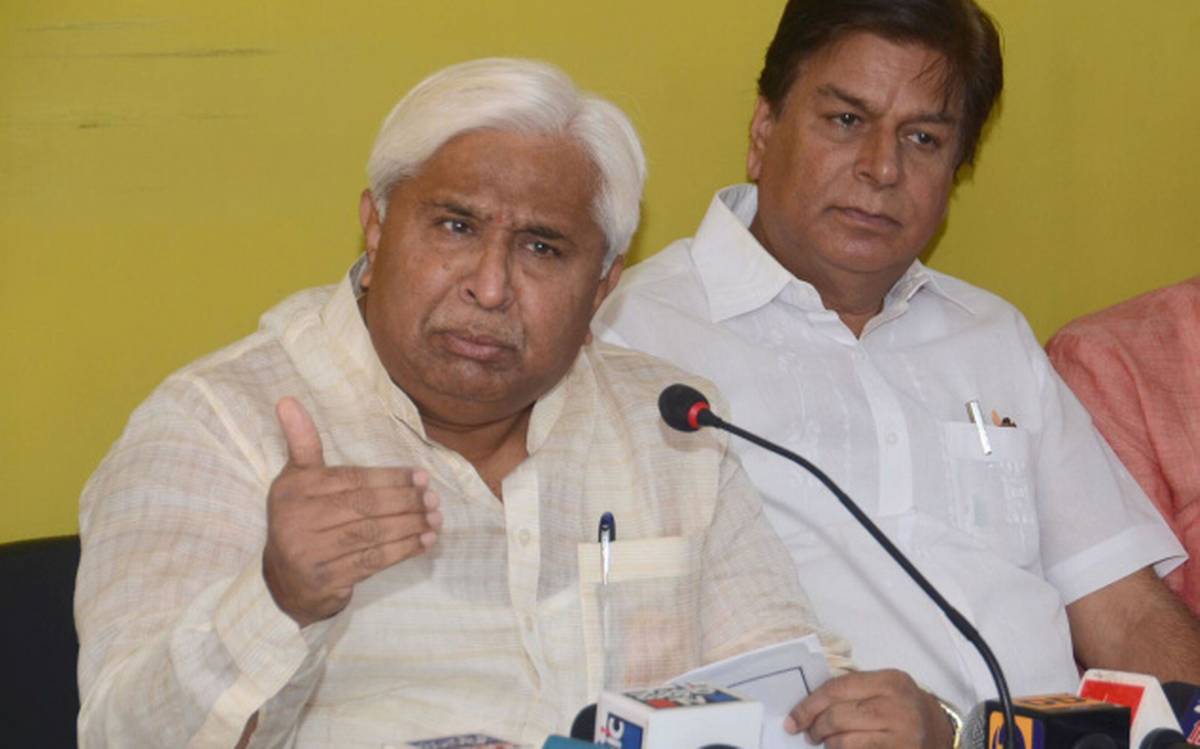 “ಗದಗದಲ್ಲಿ ಕೊರೊನಾ ಪ್ರಕರಣ ಇದ್ದರೂ ಟೆಸ್ಟಿಂಗ್ ಕಿಟ್ ಲಭ್ಯವಿಲ್ಲ: ಇದು ಸರಕಾರದ ಬೇಜವಾಬ್ದಾರಿತನ”…