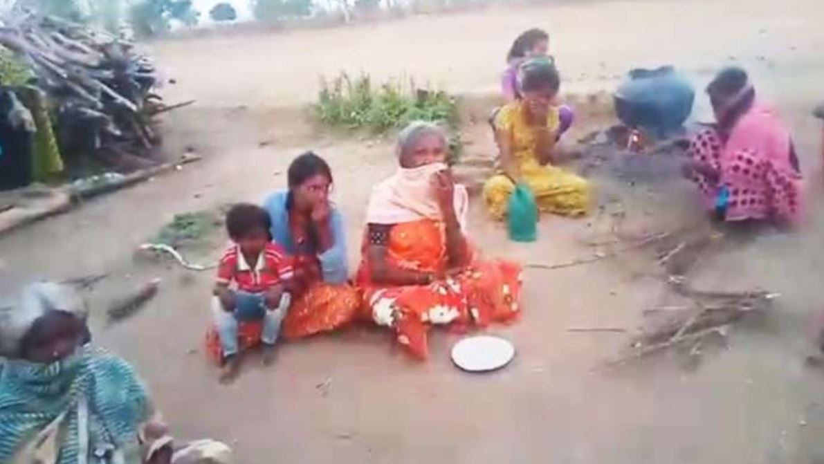 ಅನ್ನಭಾಗ್ಯದ ಅಕ್ಕಿ ಬಿಟ್ಟರೆ ಬೇರೆ ಏನೂ ಸಿಕ್ಕಿಲ್ಲ…