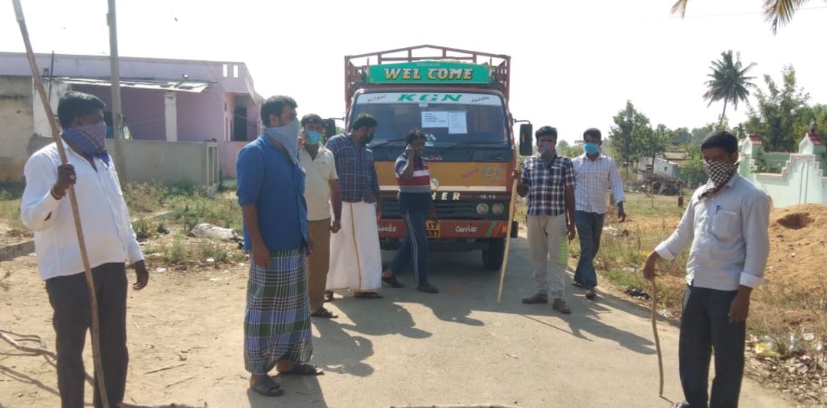 ನಗರ ಪ್ರದೇಶಕ್ಕೆ ಮಾದರಿಯಾದ ಹಳ್ಳಿಯ ಸ್ವಯಂ ನಿರ್ಬಂಧನೆ; ಕೋಲಾರದ ಈ ಗ್ರಾಮದಲ್ಲಿ ಜನತಾ ಕರ್ಫ್ಯೂ!