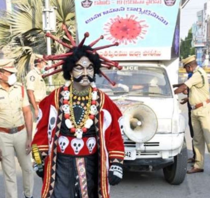 ಜನತೆಗೆ ಜಾಗೃತಿ ಮೂಡಿಸಲು ಬಂದೇ ಬಿಟ್ಟ ‘ಕೊರೊನಾಸುರ’..!