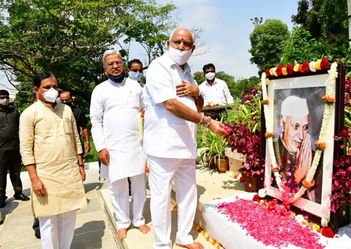 ದೇವರು ಮೆಚ್ಚುವಂತ ಕೆಲಸ ಮಾಡಿದ್ದೇವೆ : ಕಾಂಗ್ರೆಸ್ ನಾಯಕರಿಗೆ ಉತ್ತರ ಕೊಟ್ಟ ಬಿ.ಎಸ್. ಯಡಿಯೂರಪ್ಪ…