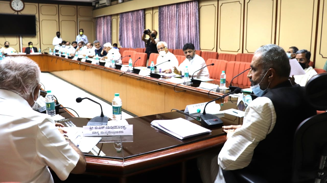 ಪಕ್ಷಾಂತರ ನಿಷೇಧ ಕಾಯ್ದೆ ವಿಚಾರವಾಗಿ ಮಹ್ವತದ ಸಭೆ ನಡೆಸಿದ ಸ್ಪೀಕರ್ ವಿಶ್ವೇಶ್ವರ ಹೆಗಡೆ ಕಾಗೇರಿ…
