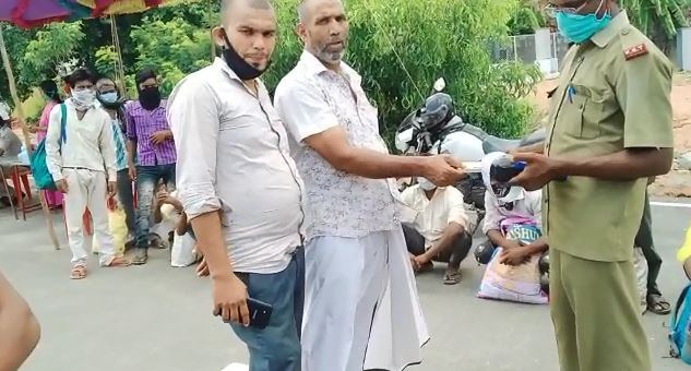 ಜೋಕಟ್ಟೆಯಲ್ಲಿ ಬೀಡು ಬಿಟ್ಟಿದ್ದ ವಲಸೆ ಕಾರ್ಮಿಕರು ಇಂದು ಊರುಗಳಿಗೆ ತೆರಳಿದರು…