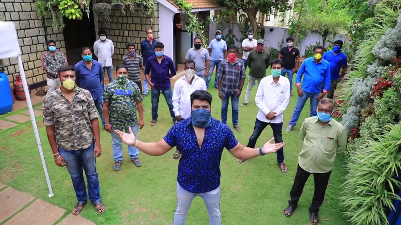 ಬನ್ನಿ ಮತ್ತೆ ದುಡಿಯೋಣ, ನಮ್ಮ ದೇಶವನ್ನ ಮತ್ತೆ ಕಟ್ಟೋಣ ಸಂದೇಶ ಸಾರಿದ ನಟ ಸೃಜನ್ ಲೋಕೇಶ್