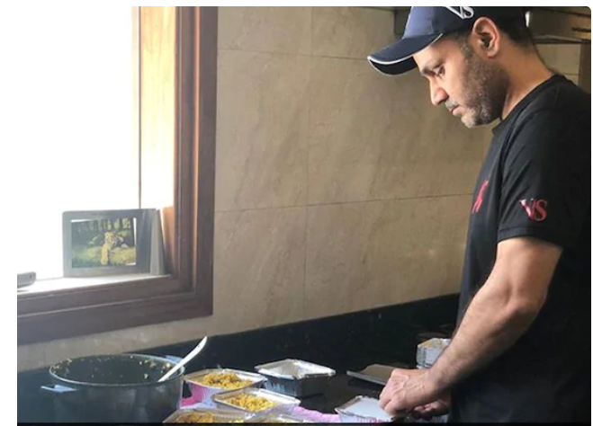 ನಾನು ಔಟಾಗಿದ್ದೇನಾ… ಇಲ್ಲ ಬ್ರದರ್.. ಎಲ್ಲಾ ಆ ಮುಷ್ತಾಕ್ ಅಹಮ್ಮದ್‍ನ ನಾಲಗೆ..! ಯಾರು ಯಾರಿಗೆ ಹೇಳಿದ್ದು…?