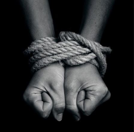 ಅಪ್ಪನಿಂದ ಹಣ ಕೀಳಲು ಖತರ್ನಾಕ್ ಪ್ಲಾನ್ ಮಾಡಿದ ಪುತ್ರಿ ಜೈಲುಪಾಲು..!