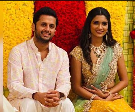 ಗೆಳತಿ ಶಾಲಿನಿಯೊಂದಿಗೆ ಹಸೆಮಣೆ ಏರಿದ ಟಾಲಿವುಡ್ ನಟ ನಿತಿನ್..!