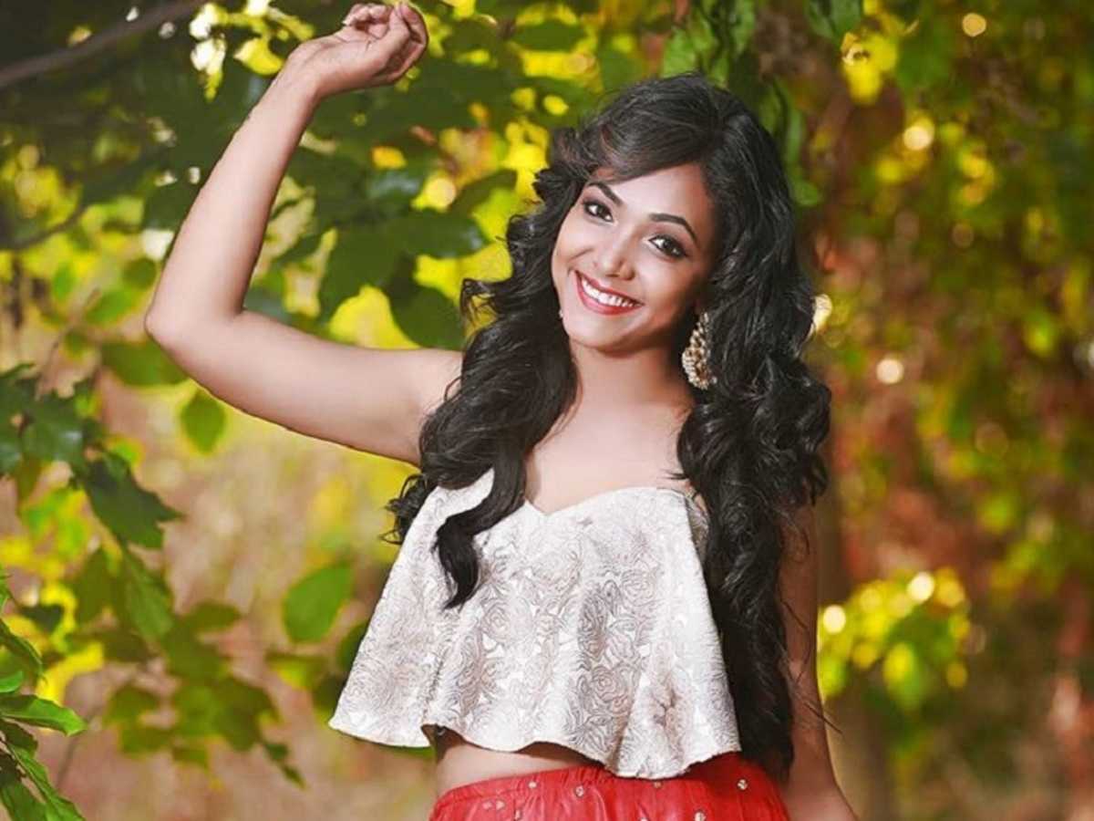 ಅನುಪಮಗೌಡರ ಚೊಚ್ಚಲ ಮೇಕಪ್ ಟ್ಯುಟೋರಿಯಲ್ ದೊಡ್ಡ ಹಿಟ್…