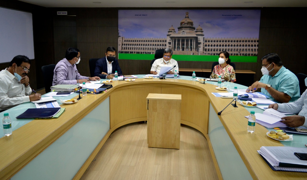 ಕೈಗಾರಿಕಾ ವ್ಯಾಜ್ಯ ಪರಿಹರಿಸಲು ಕ್ರಮ ಕೈಗೊಳ್ಳಿ: ಸಚಿವ ಜಗದೀಶ ಶೆಟ್ಟರ್