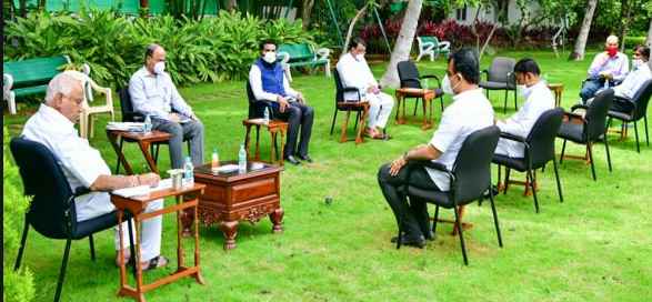 ಬೆಂಗಳೂರು ಮಂದಿಗೆ   ಶಾಕಿಂಗ್ ನ್ಯೂಸ್ : ಒಂದು ವಾರಕ್ಕೆ ಮುಗಿಯಲ್ಲ ಲಾಕ್ ಡೌನ್..!