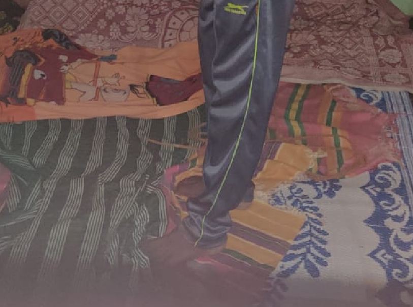 ಕೆಲಸ ಕಳೆದುಕೊಳ್ಳುವ ಭೀತಿಯಿಂದ ಒಂದೇ ಕುಟುಂಬದ ಮೂವರ ಆತ್ಮಹತ್ಯೆ..!