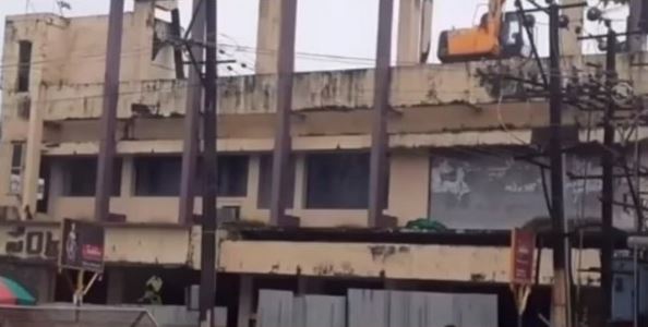 79 ವರ್ಷ ಇತಿಹಾಸವಿರುವ ಮಂಗಳೂರಿನ ಸೆಂಟ್ರಲ್ ಟಾಕೀಸ್ ನೆಲಸಮ..!