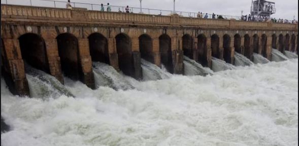 ಕೆಆರ್ ಎಸ್ ಜಲಾಶಯದಲ್ಲಿ ಇಳಿಕೆಯಾದ  ಒಳಹರಿವು, ತಗ್ಗಿದ ನೆರೆ ಆತಂಕ..!  