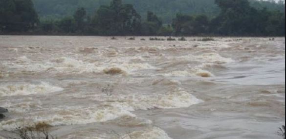 ಕಾಫಿನಾಡಲ್ಲಿ ವರುಣನ ಅವಾಂತರಕ್ಕೆ ಮಲೆನಾಡಿಗರು ಹೈರಾಣು..!