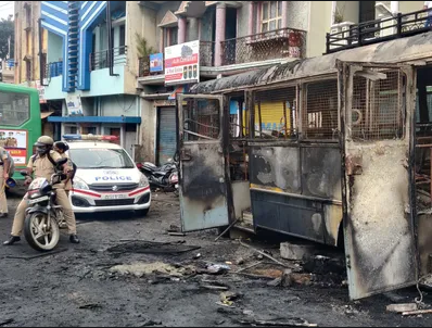 ಬೆಂಗಳೂರಲ್ಲಿ ಪುಂಡರ ಪುಂಡಾಟ :  ಎ-1 ಆರೋಪಿ ಮುಜಾಮಿಲ್ ಪಾಶಾ ಬಂಧನ.. ಪೊಲೀಸರ ಫೈರಿಂಗ್‍ಗೆ ಮೂವರು ಬಲಿ..!