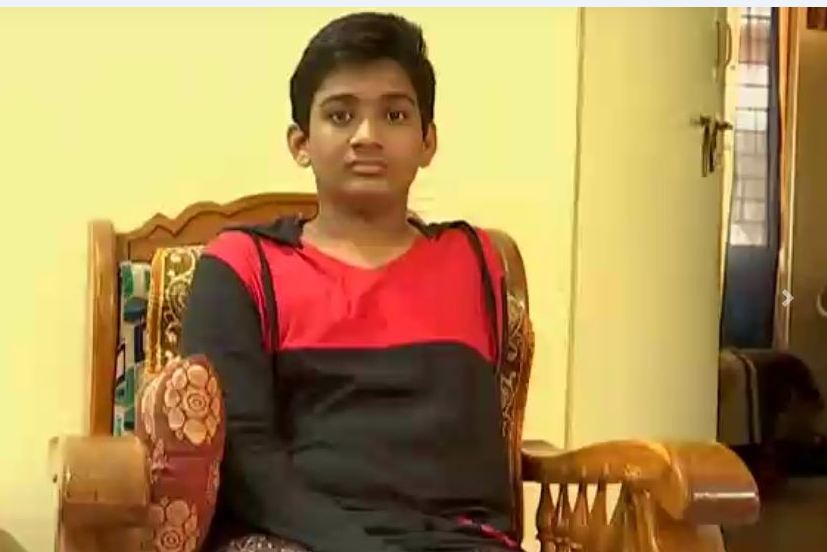 ಕರೆಂಟ್ ಶಾಕ್‍ನಿಂದ ಕೈಕಳೆದುಕೊಂಡ ಬಾಲಕ: ಎರಡು ವರ್ಷ ಕಳೆದರೂ ಸಿಕ್ಕಿಲ್ಲ ನ್ಯಾಯ