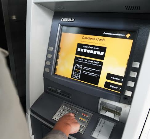 ಡೆಬಿಟ್ ‌ಕಾರ್ಡ್ ಇಲ್ಲದೆ ಎಟಿಎಂ ‌ನಿಂದ ಹಣ ಡ್ರಾ ಮಾಡಿ- ಇಲ್ಲಿದೆ ಮಾಹಿತಿ