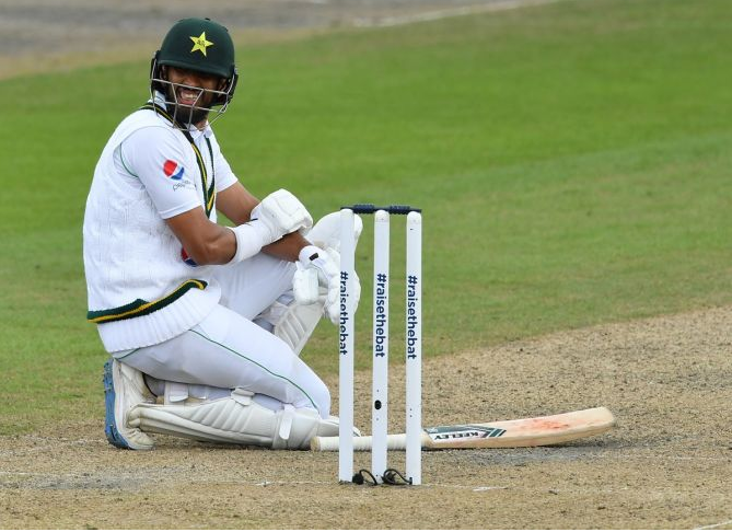 ಇಂಗ್ಲೆಂಡ್ -ಪಾಕಿಸ್ತಾನ ಮೊದಲ ಟೆಸ್ಟ್ -ಮಸೂದ್ ಶತಕದ ನಡುವೆ ಎರಡನೇ ದಿನ ಬೌಲರ್ ಗಳದ್ದೇ ಕಾರುಬಾರು..!