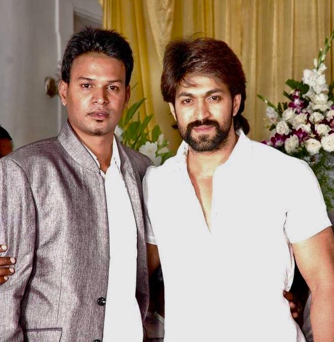 ಬಾಲ್ಯ ಸ್ನೇಹಿತನ ಸಿನೆಮಾಗೆ ರಾಕಿಂಗ್ ಸ್ಟಾರ್ ಯಶ್ ಸಾಥ್..!