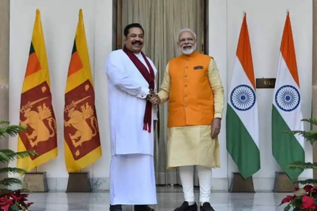 ಶ್ರೀಲಂಕಾದ ಪ್ರಧಾನಿ ಮಹಿಂದಾ ರಾಜಪಕ್ಸೆ ಜೊತೆಗೆ ದ್ವಿಪಕ್ಷೀಯ ಮಾತುಕತೆ ನಡೆಸಿದ ಪ್ರಧಾನಿ ಮೋದಿ