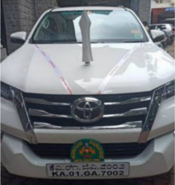 ಒಂದು ವರ್ಷದ ಬಳಿಕ ಸಿದ್ದರಾಮಯ್ಯಗೆ ಹೊಸ ಕಾರಿನ ಭಾಗ್ಯ