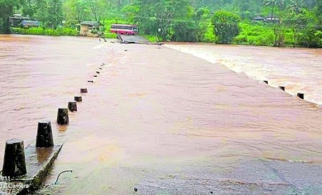 ಕೊಡಗು ಜಿಲ್ಲೆಯಲ್ಲಿ ಮತ್ತೆ ಪ್ರವಾಹದ ಭೀತಿ – ಎಡೆ ಬಿಡದೆ ಸುರಿಯುತ್ತಿರುವ ಮಳೆ