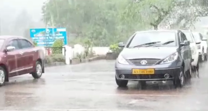 ಕೊಡಗಿನಲ್ಲಿ ಮತ್ತೆ ಅಬ್ಬರಿಸಿದ ಮಳೆರಾಯ