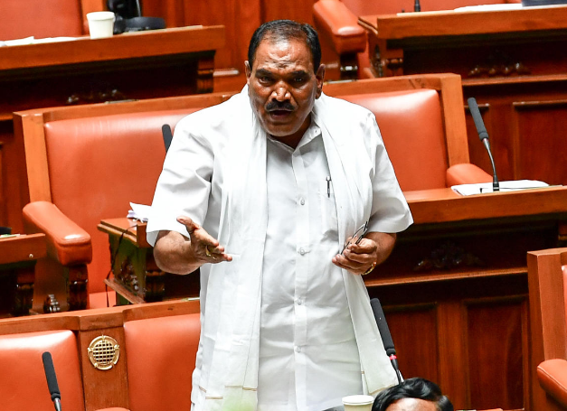 ಏನ್ ಕಡಿದು ಕಟ್ಟೆ ಹಾಕಿದ್ರು ಅಂತ ಹೊಗಳಿದ್ದೋ ಗೊತ್ತಿಲ್ಲ : ಸರ್ಕಾರಕ್ಕೆ ಶಿವಲಿಂಗೇಗೌಡ ಟಾಂಗ್