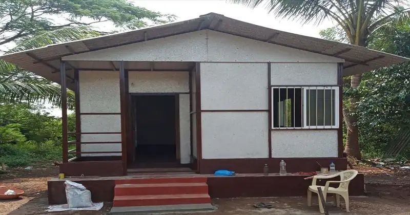 recycled plastic house :
