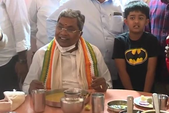 ಹನುಮ ಹುಟ್ಟಿದ್ ತಾರೀಖು ಗೊತ್ತಾ : ಹನುಮ ಜಯಂತಿಯಂದು ನಾನ್ ವೆಜ್ ತಿಂದ ಸಿದ್ದು