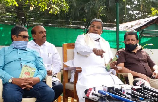 ಬ್ರಾಹ್ಮಣರಿಗೆ ಬಾಂಡ್ : ಶಾದಿ ಭಾಗ್ಯ ವಿರೋಧಿಸಿದ್ದ ಬಿಜೆಪಿಯವರಿಗೆ ಸಿದ್ದು ಟಾಂಗ್
