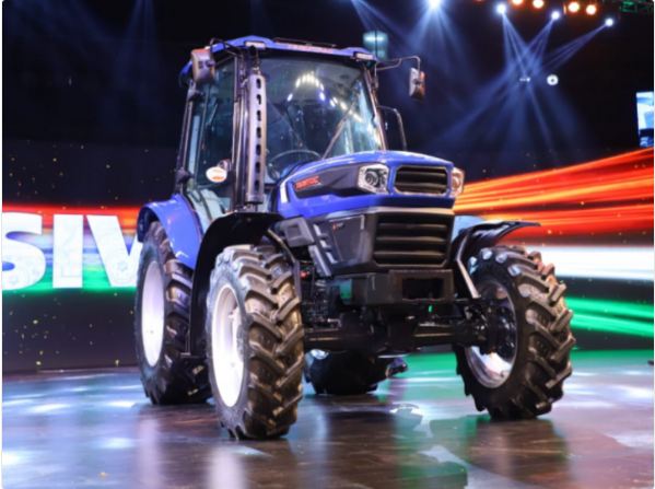 ದೇಶದ ಮೊದಲ CNG ಟ್ರ್ಯಾಕ್ಟರ್ ಬಿಡುಗಡೆ : ಅನ್ನದಾತರಿಗೆ ಸಹಕಾರಿ