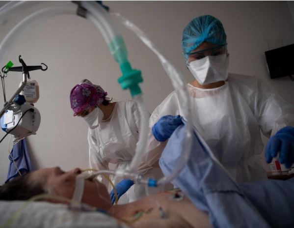 ಆಕ್ಸಿಜನ್ ಕೊರತೆ : ಕಲಬುರಗಿಯಲ್ಲಿ ನಾಲ್ಕು ಸಾವು