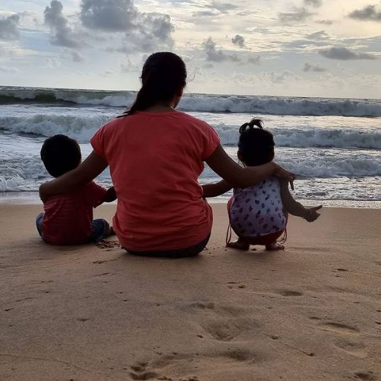 ಫೋಟೋ ಹಂಚಿಕೊಂಡು ಧೈರ್ಯ ತುಂಬುವ ಪ್ರಯತ್ನ ಮಾಡಿದ ರಾಧಿಕಾ ಪಂಡಿತ್