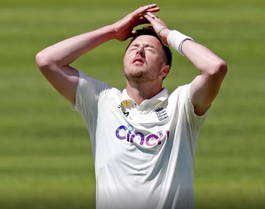 Ollie Robinson england saakshatv