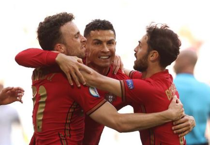 Cristiano Ronaldo saakshatv euro cup