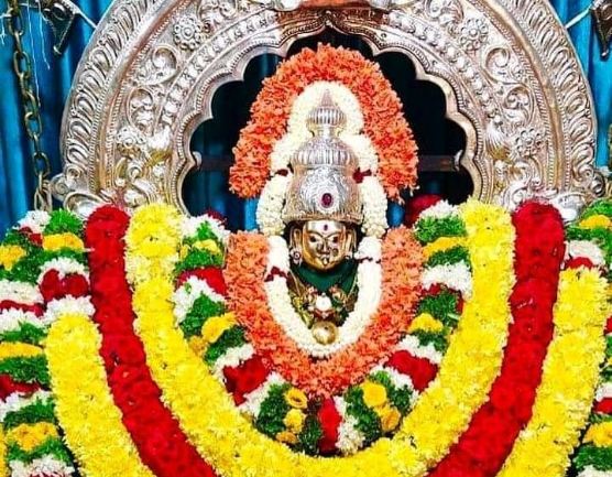 ಮಹಾ ಲಕ್ಷ್ಮೀಯ ಬಲಿಷ್ಠ ದಿವ್ಯ ಮೂಲ ಮಂತ್ರದಿಂದ ನಿಮ್ಮ ಮನೆಯಲ್ಲಿ ಅದೃಷ್ಟ ಧನ ಧಾನ್ಯ ಸಮೃದ್ಧಿಯ ಲಕ್ಷ್ಮೀ ಪ್ರಾಪ್ತಿ…!!!