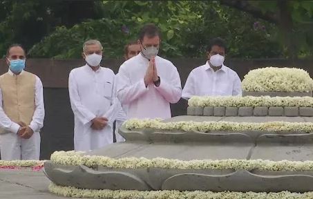 ರಾಜೀವ್ ಗಾಂಧಿ ಜನ್ಮದಿನ : `ಕೈ’ ನಾಯಕರ ಗೌರವ ನಮನ