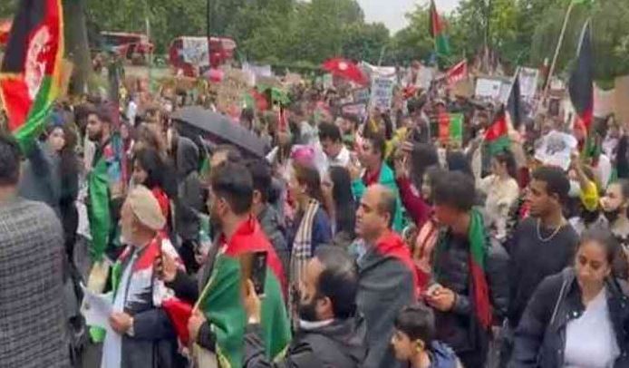 protest against Taliban