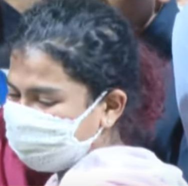 ತಂದೆಯ ಪಾರ್ಥೀವ ಶರೀರ ನೋಡಿ ಬಿಕ್ಕಿ ಬಿಕ್ಕಿ ಅತ್ತ ಮಗಳು ಧೃತಿ